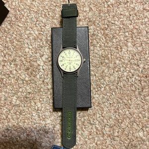 Watch - men’s NWT